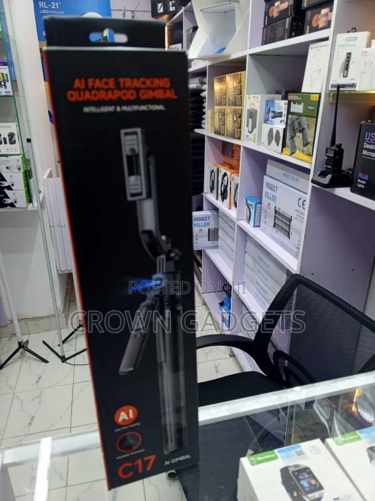 C17 Intelligent Selfie Stick Tripod Face Tracking Gimbal