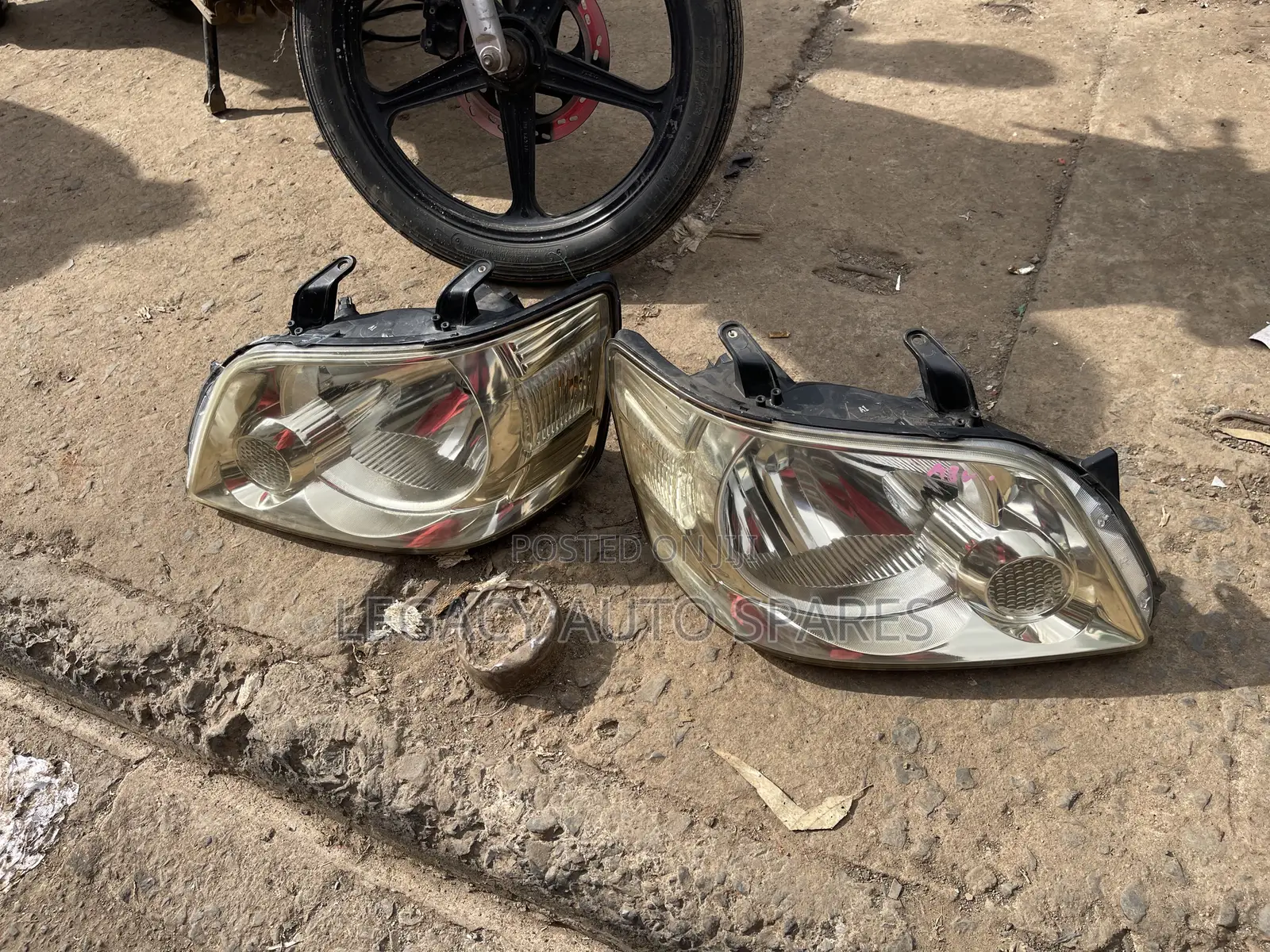 Toyota Noah Old Model Headlights
