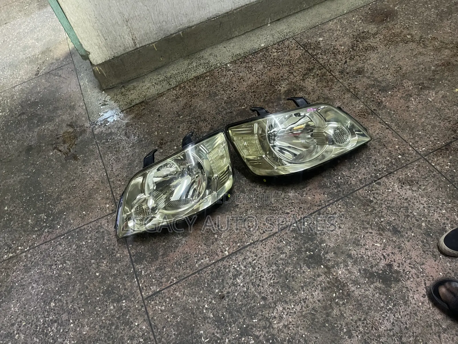 Toyota Noah Old Model Headlights