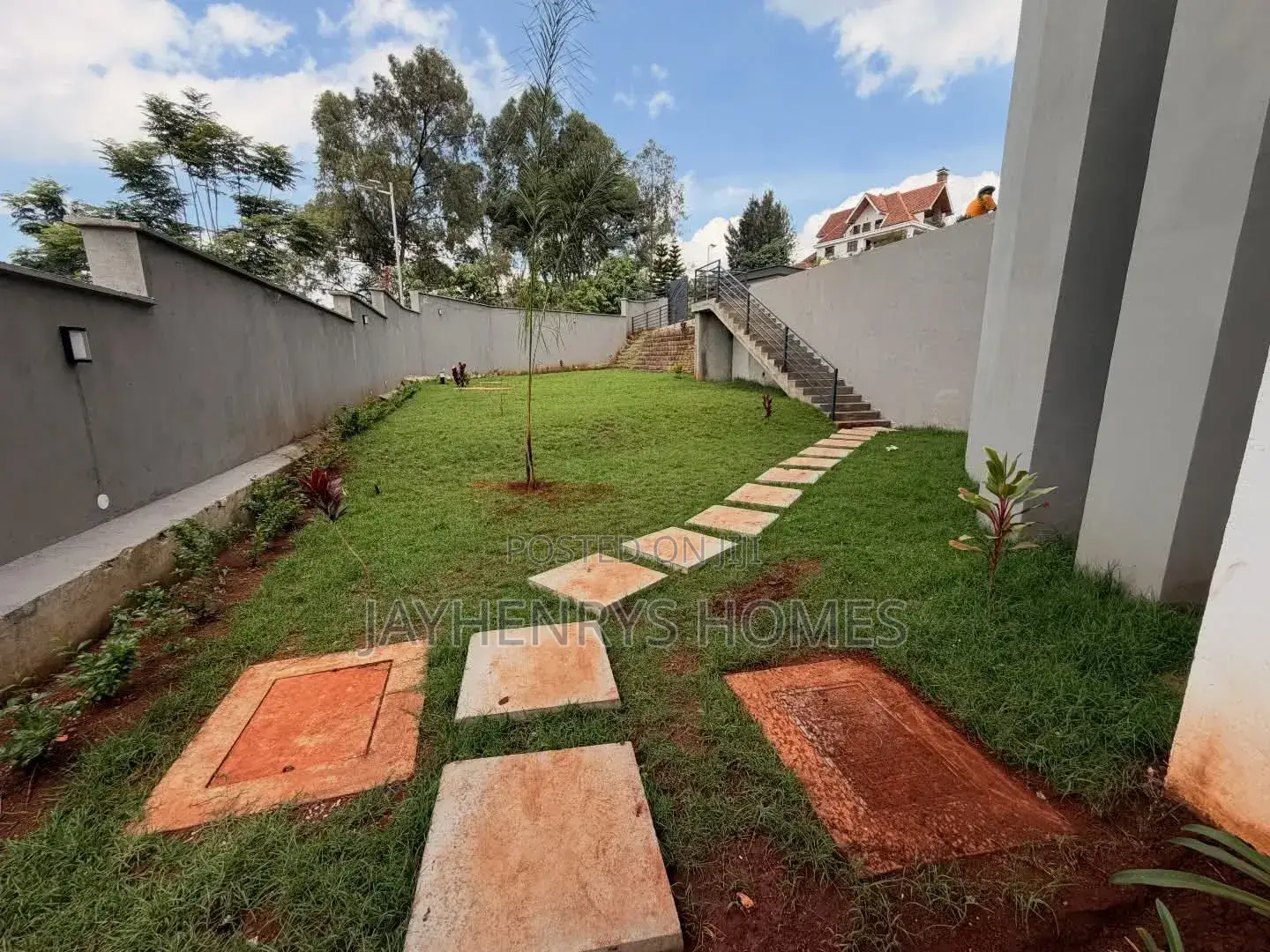 5bdrm Villa in Nyari for sale