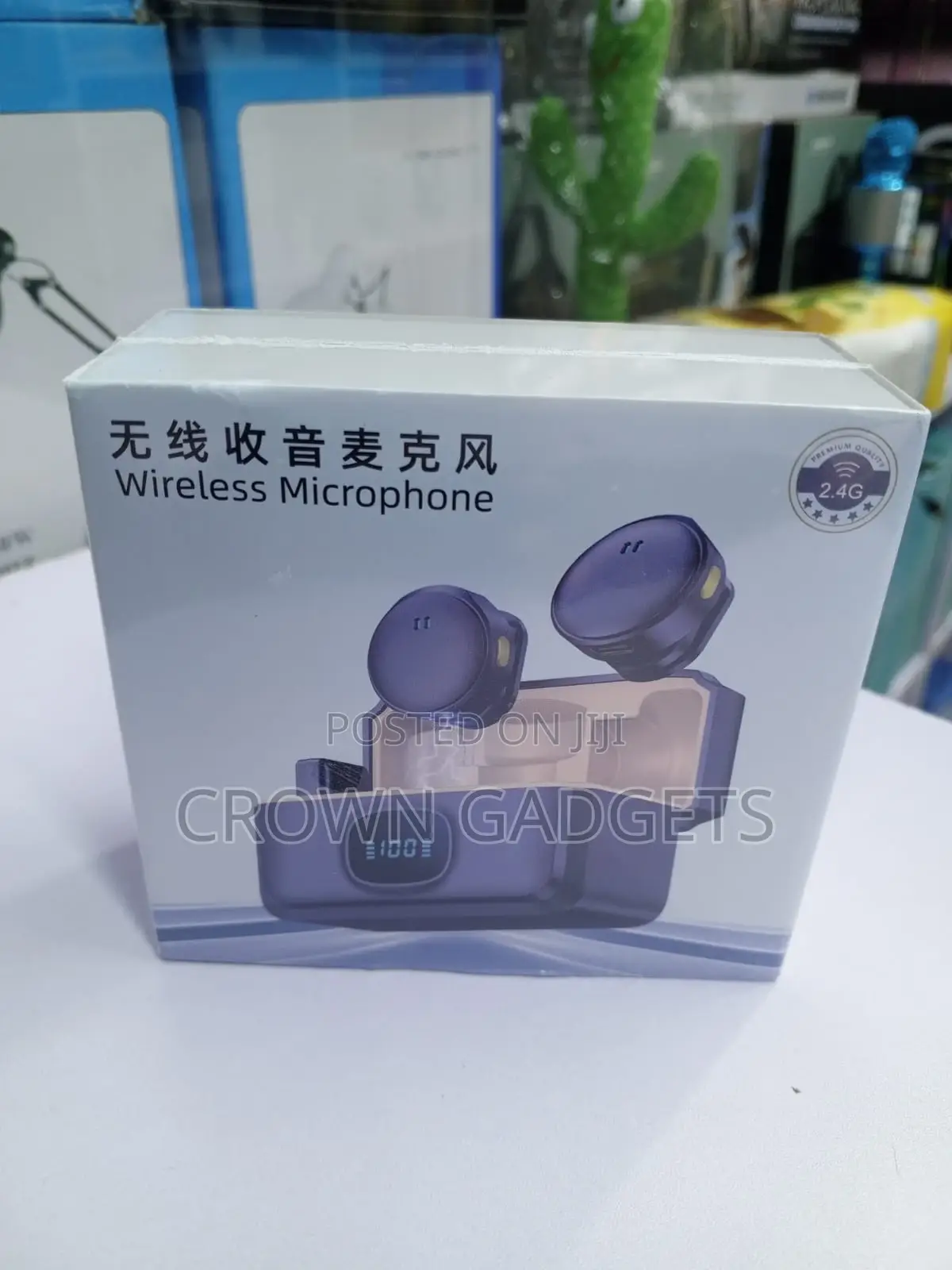Q8 Dual Wireless Mic Kit Led Case 20m Noise Reduction