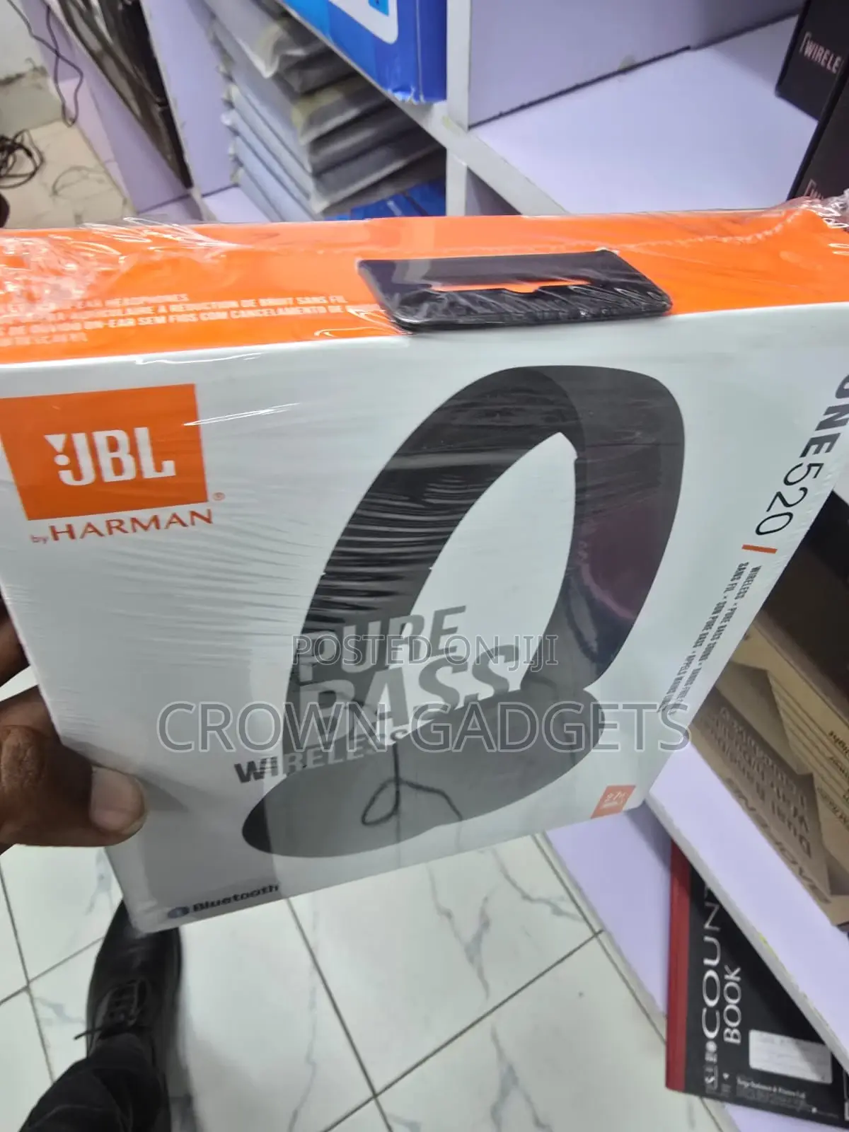 JBL Tune 520 Wireless Headphones Bluetooth 5.3 Pure Bass