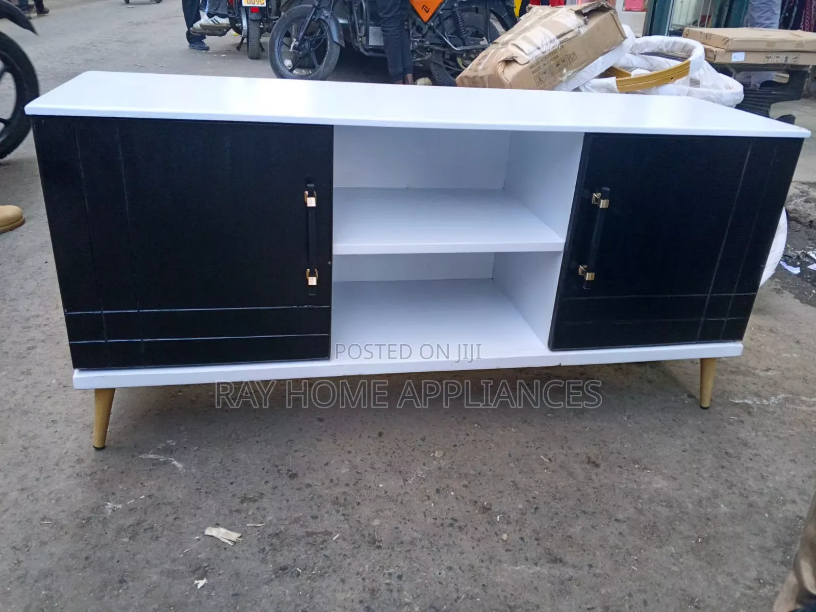 4.5 FTS Executive Flats Tv Stand