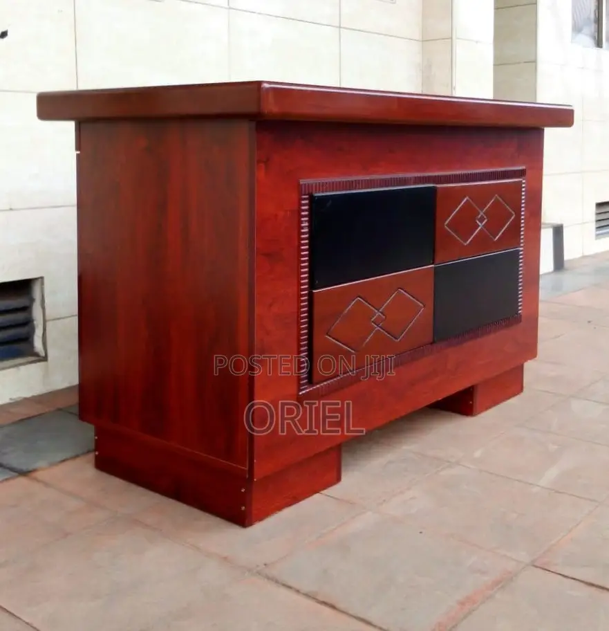 Executive Desks : Corporate Executive Office Table