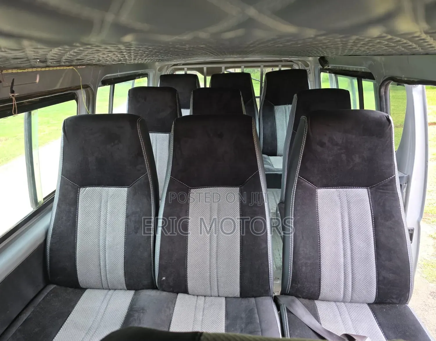 Toyota HiAce 2012 Silver