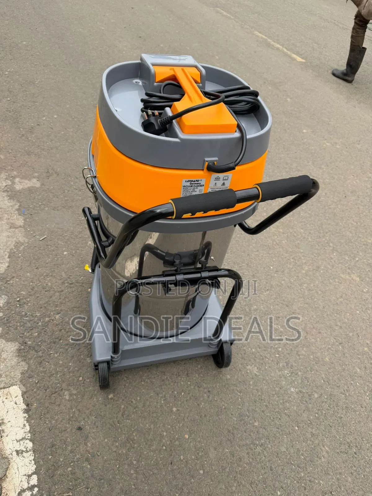 Vacuum Cleaner 100l,200w