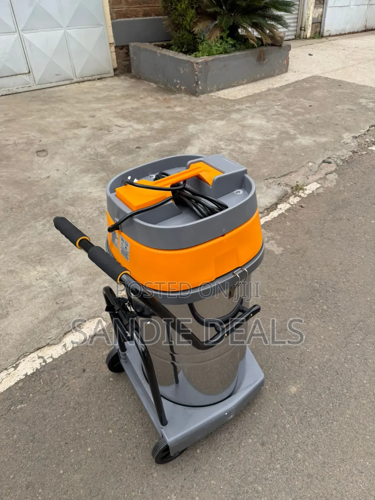 Vacuum Cleaner 100l,200w
