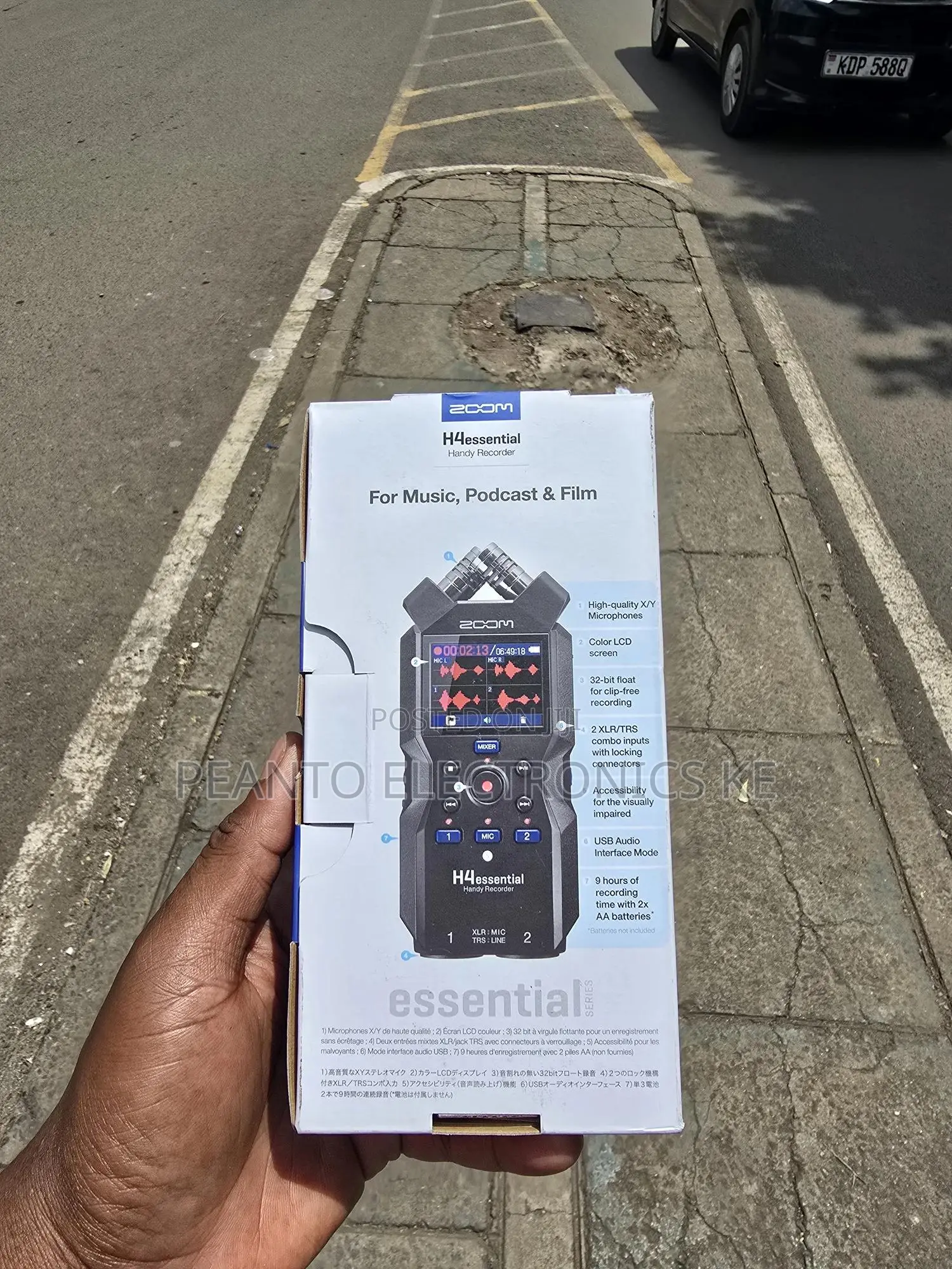 Zoom H4essential 4-Track 32-Bit Float Portable Audio Recorder