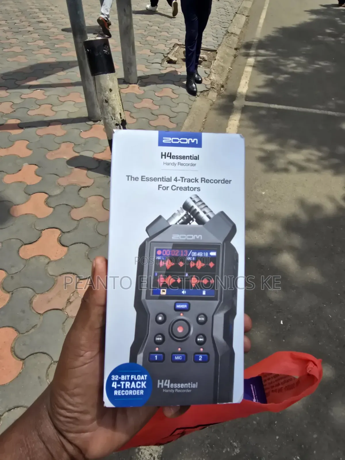 Zoom H4essential 4-Track 32-Bit Float Portable Audio Recorder
