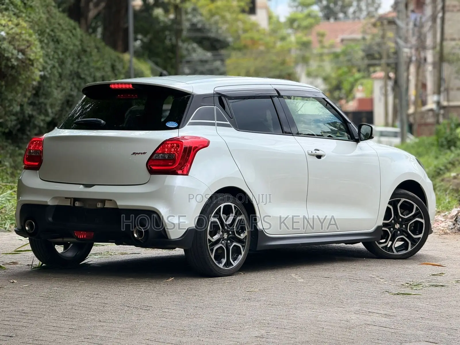 Suzuki Swift 2019 White