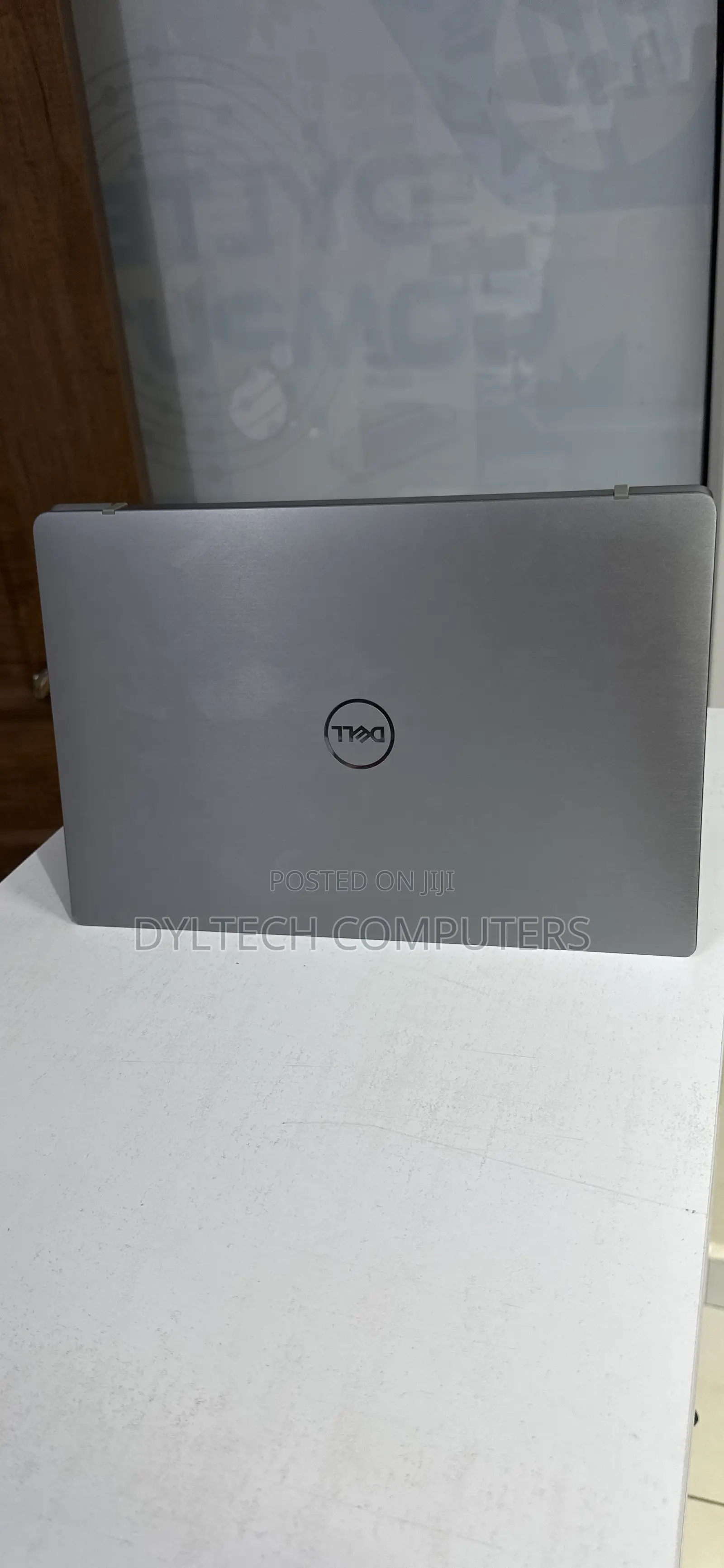 Laptop Dell Latitude 7400 8GB Intel Core i5 SSD 256GB