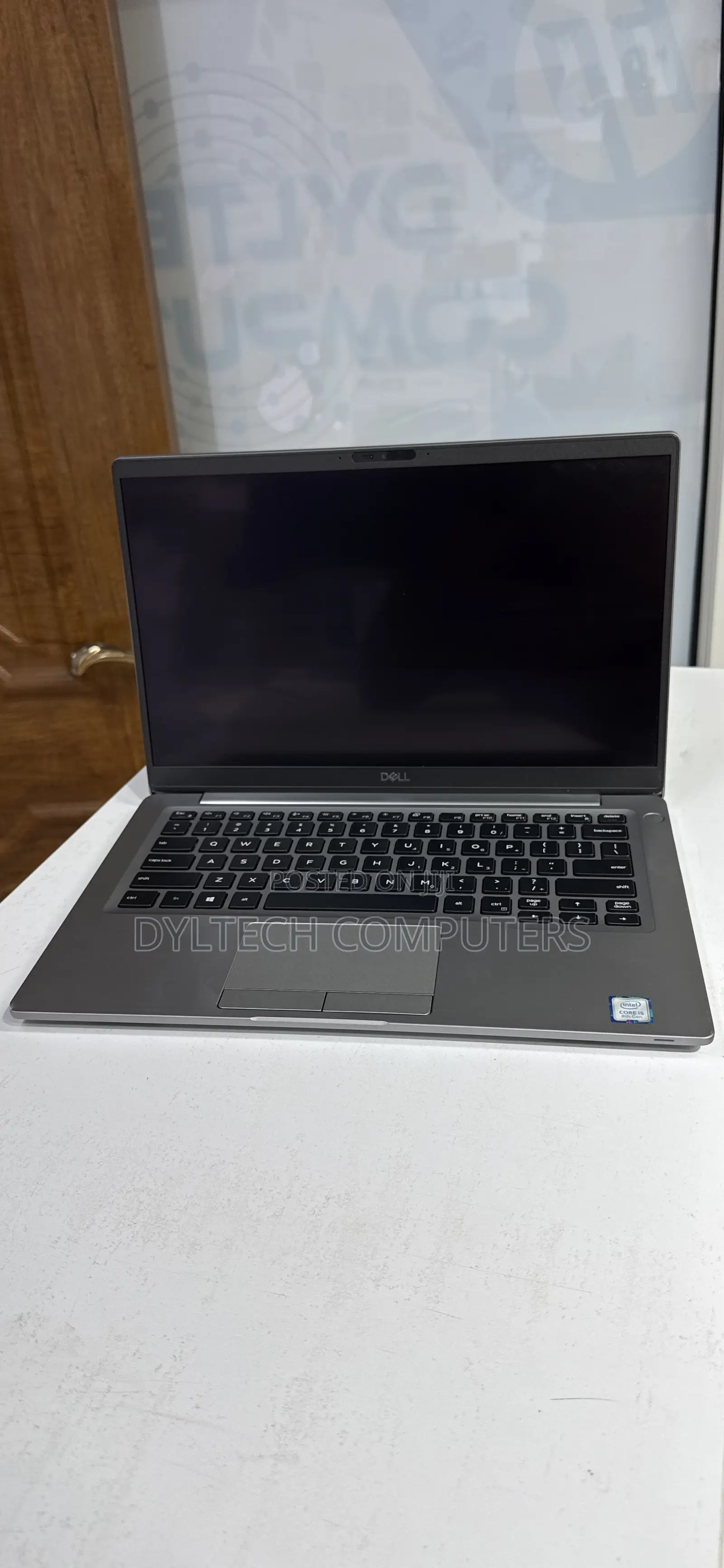 Laptop Dell Latitude 7400 8GB Intel Core i5 SSD 256GB