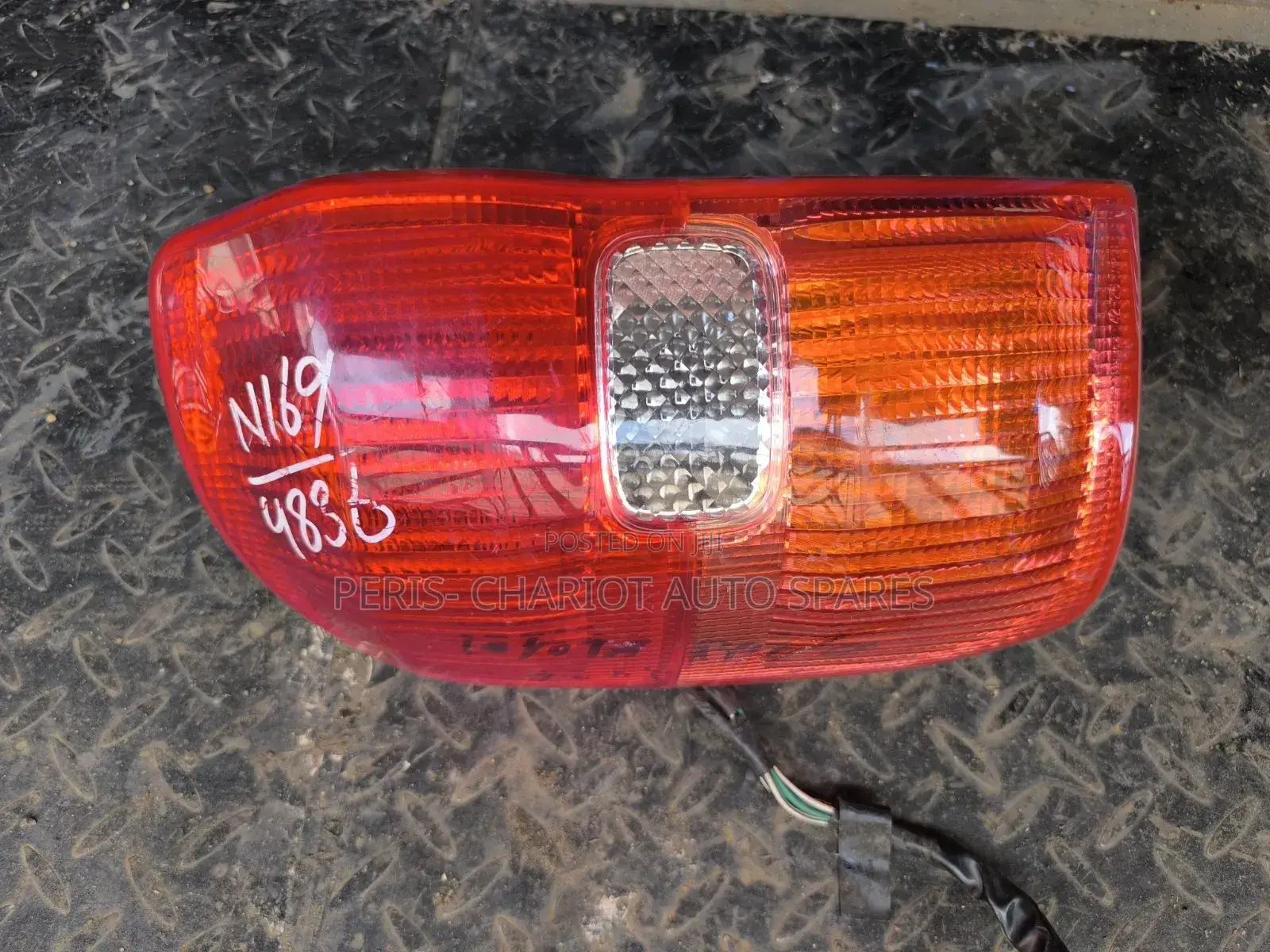Toyota Rav 4 2001-2002 Taillight