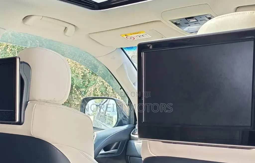 Lexus LX 570 AWD 2019 Black