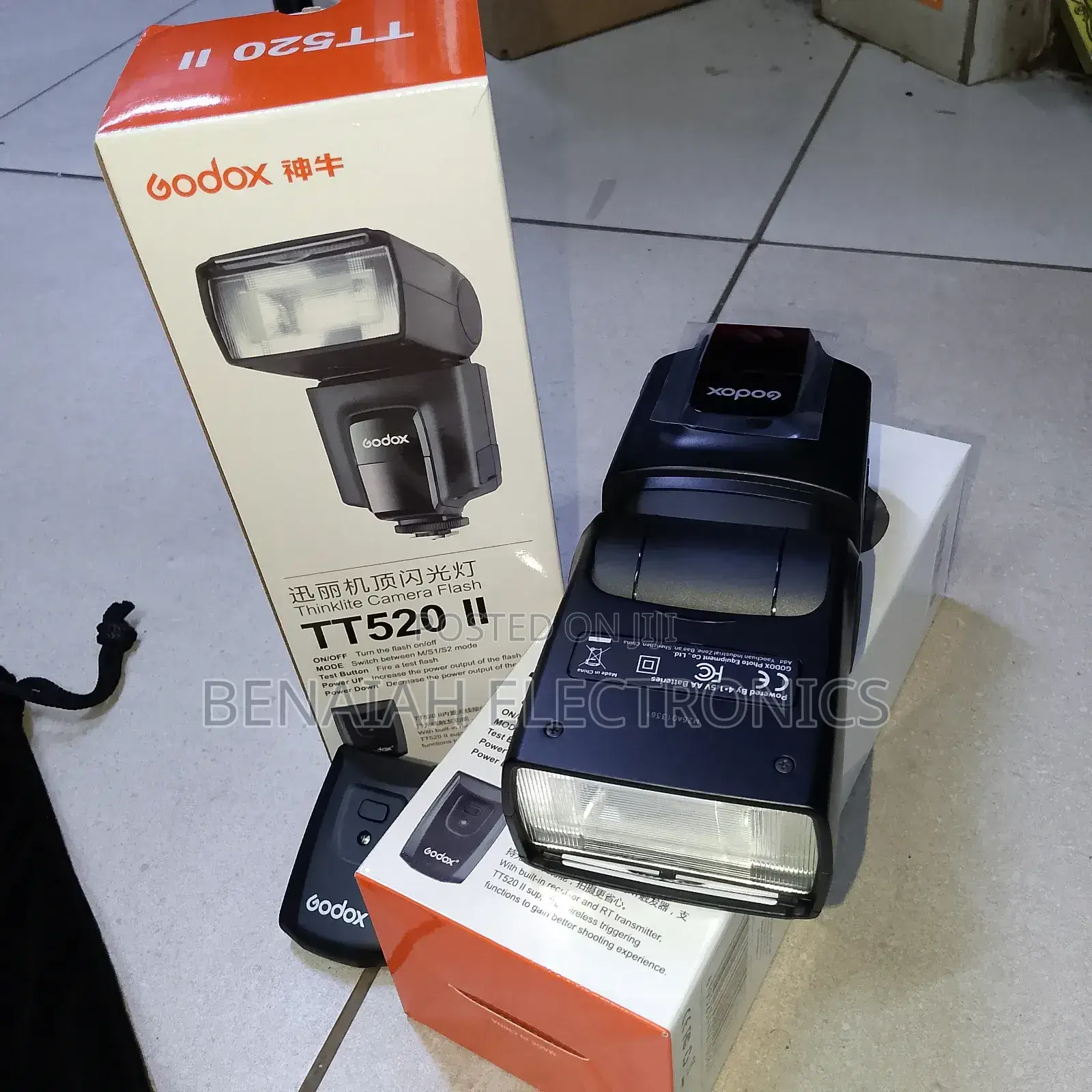 Tt520 Speed Light/Camera Flash With a Duration of 1/20000s