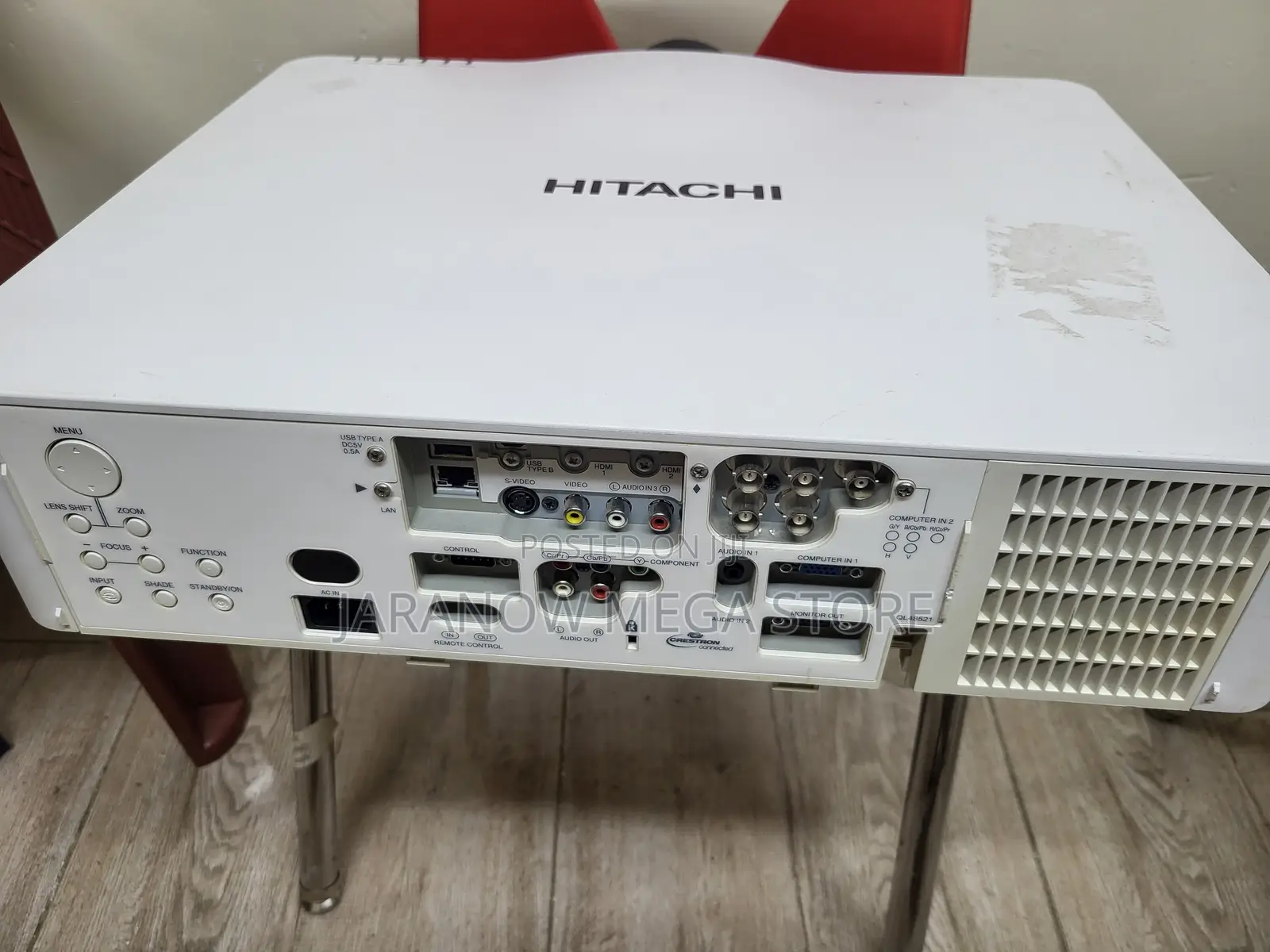 Hitachi Cp-Wx8240a 3lcd Projector
