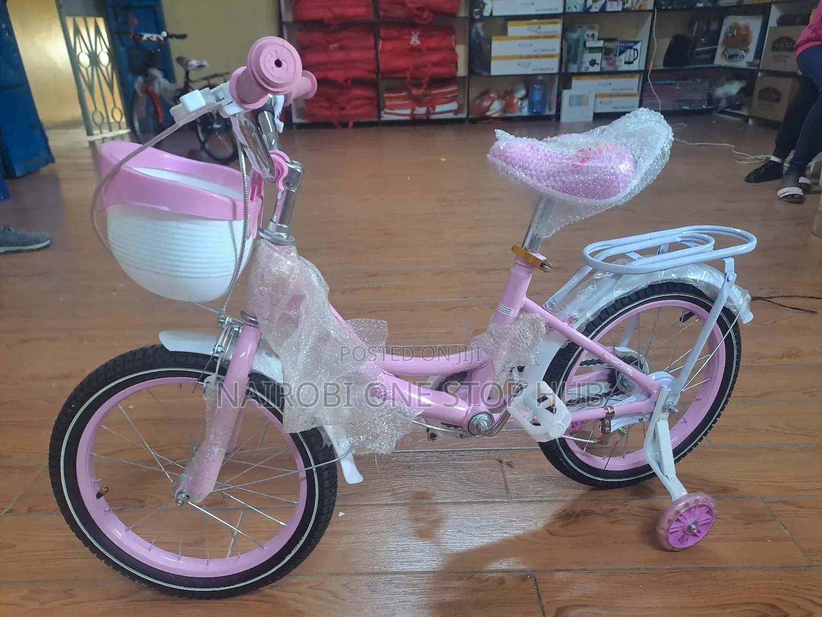 Lady Ladies Bike Size 16 With Wheels