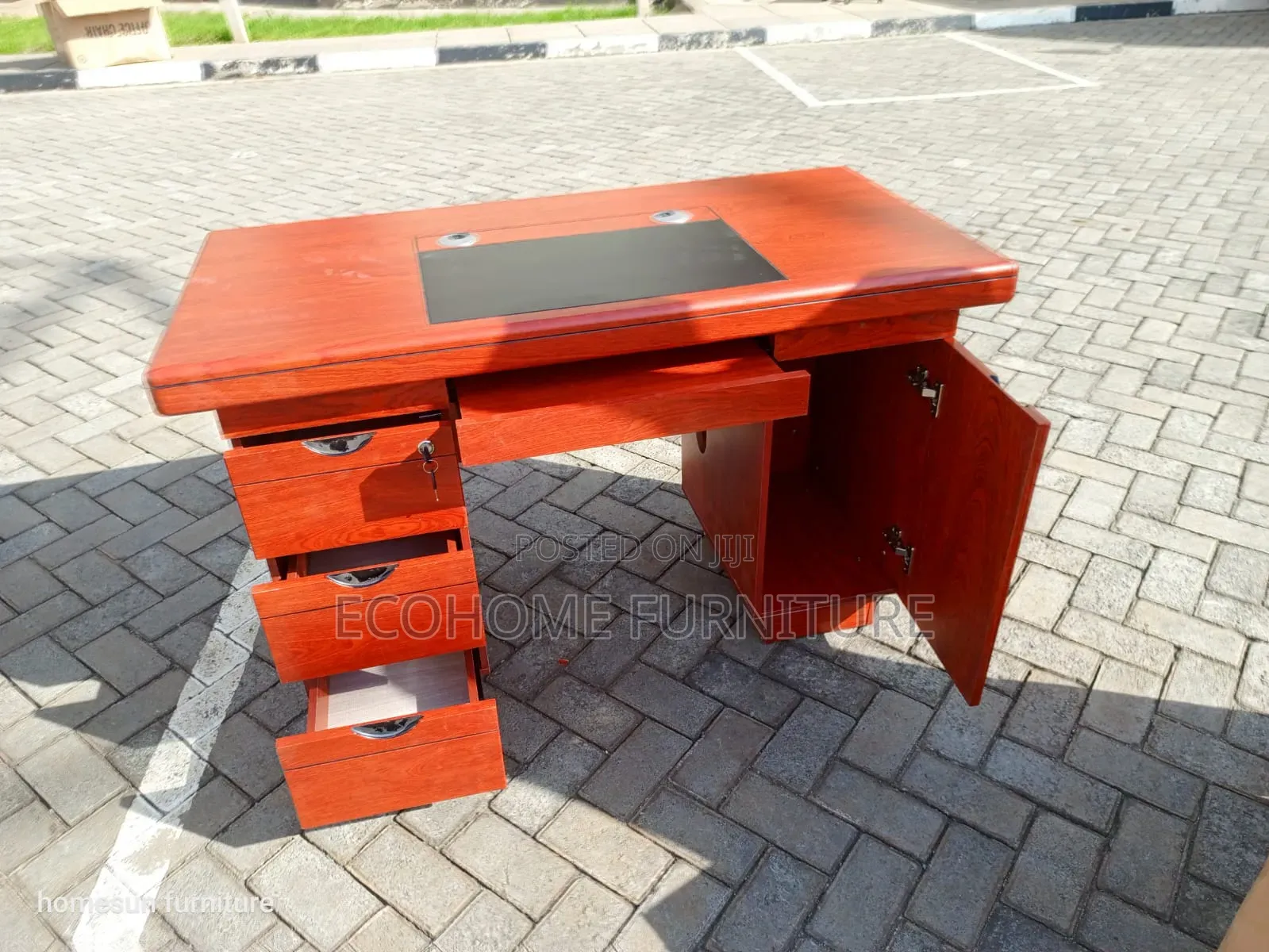 Executive Office Desk With Shelf and Lockable Drawers