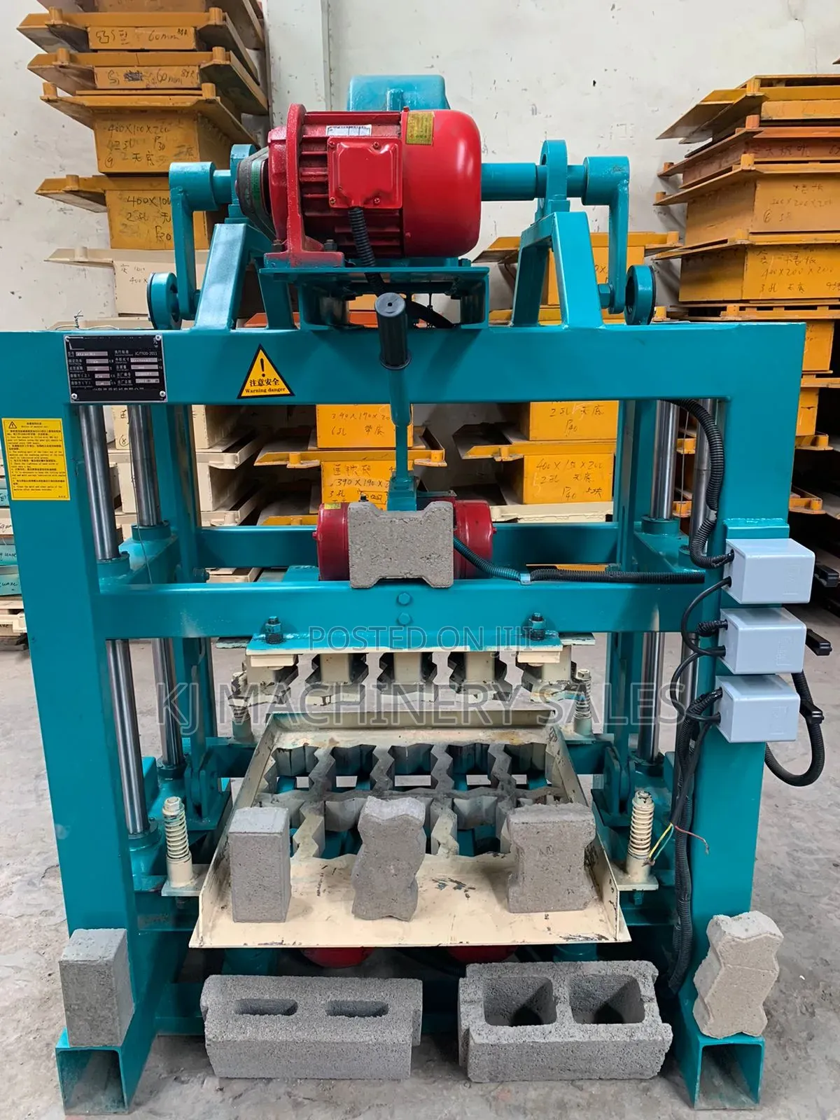 Automatic Interlocking Cabro Block Making Machine
