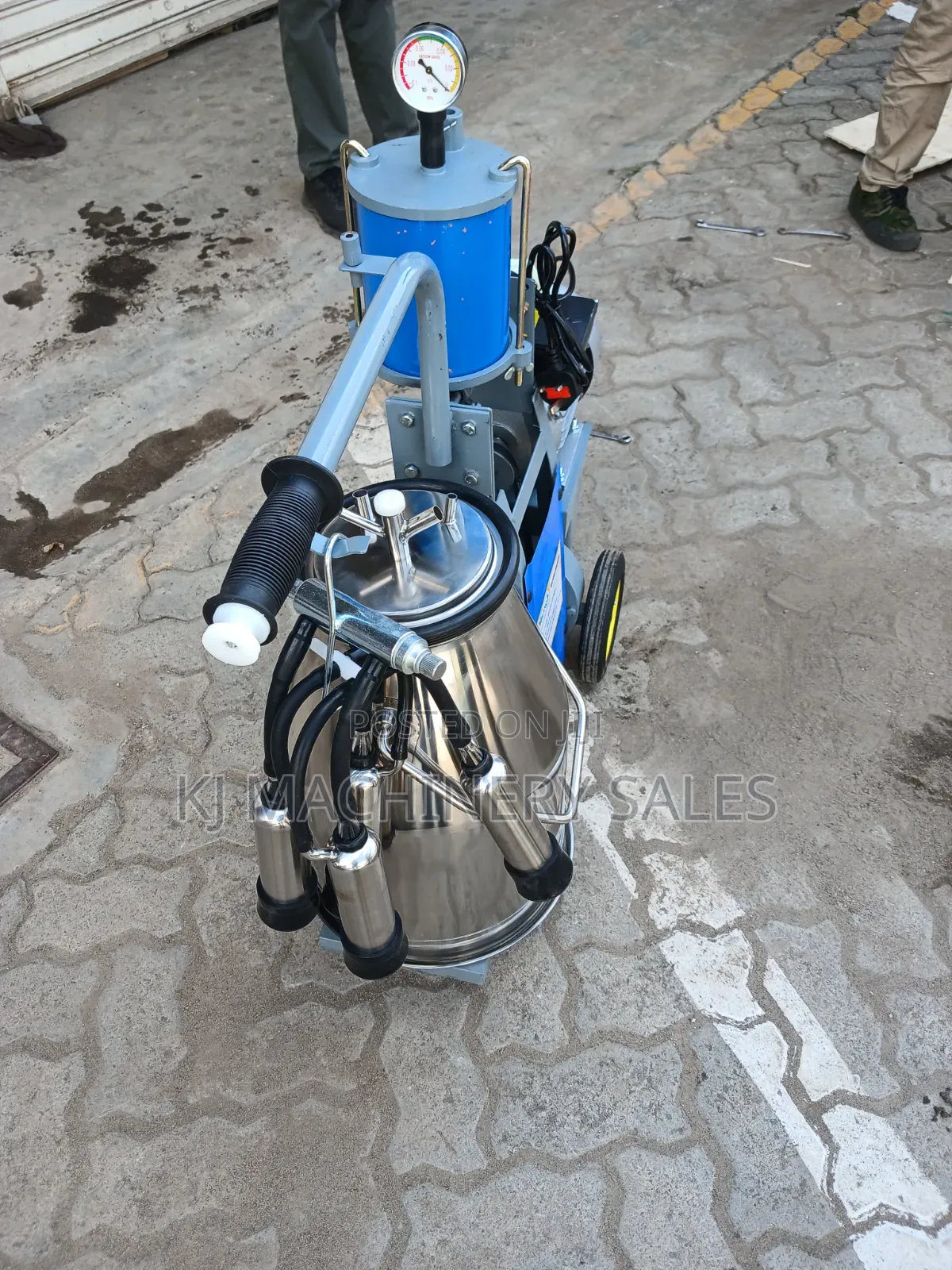 Portable Electric Cow Milking Machine