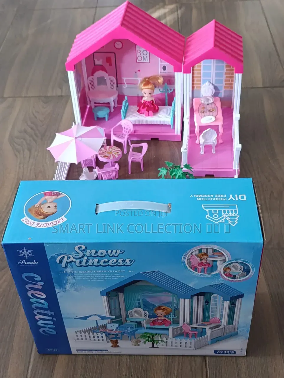 Snow Princess Doll House.
73pcs.