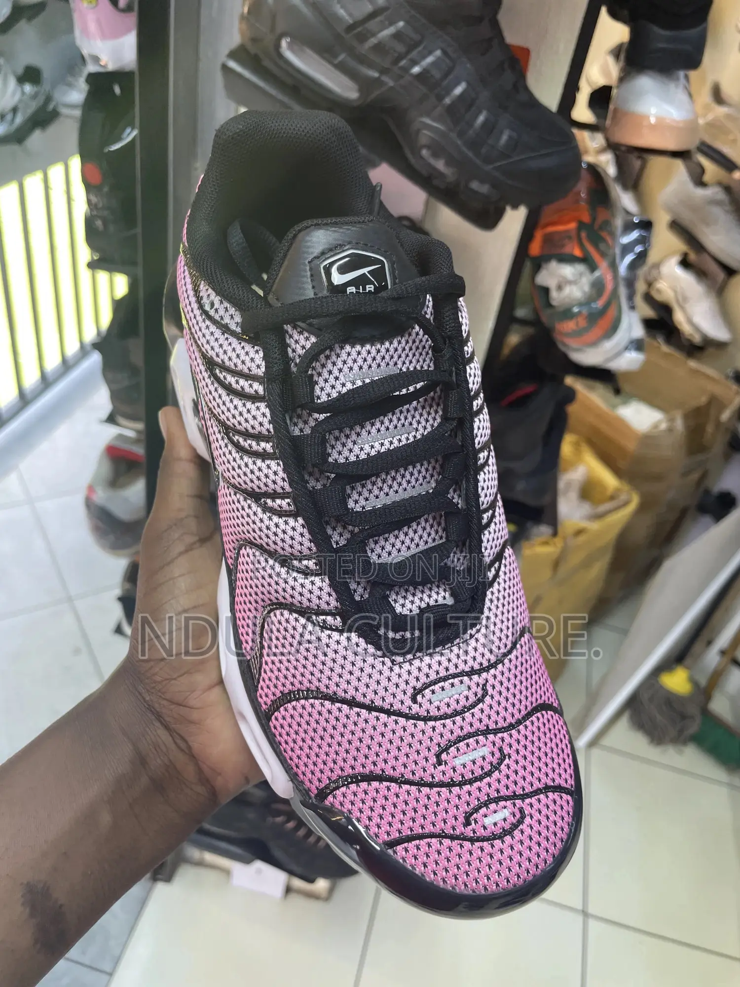 New Design Nike Tn Sneakers