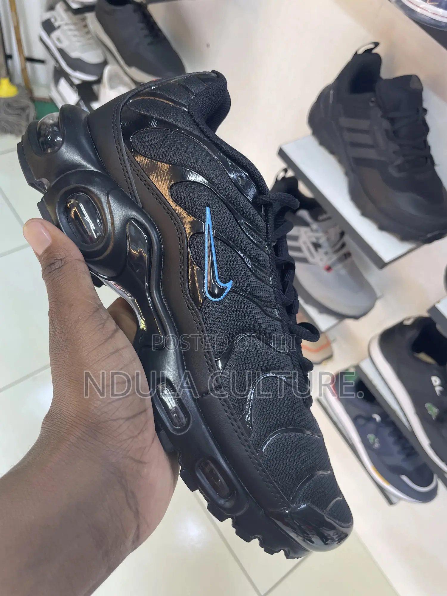 New Design Nike Tn Sneakers