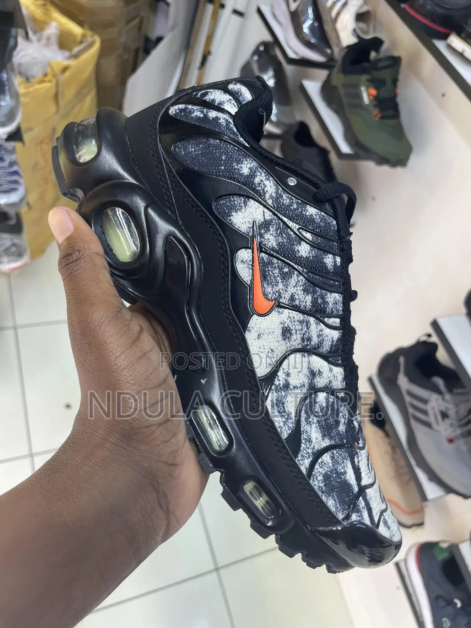 New Design Nike Tn Sneakers