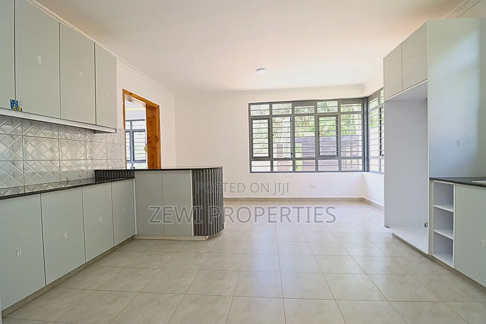 4bdrm Mansion in Kibiku for sale