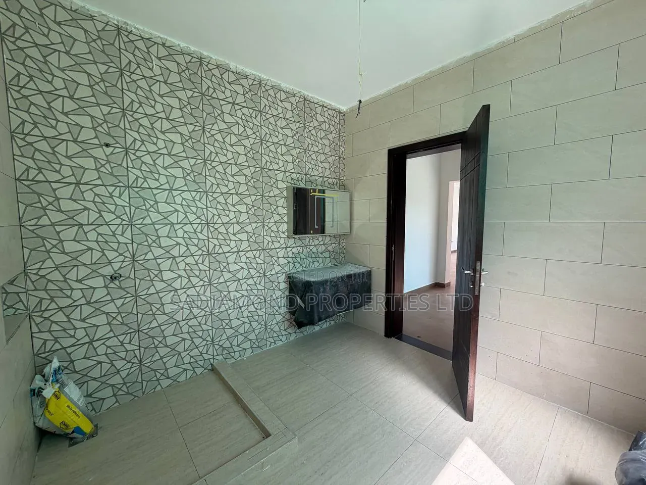 4bdrm Villa in Spring Valley for sale