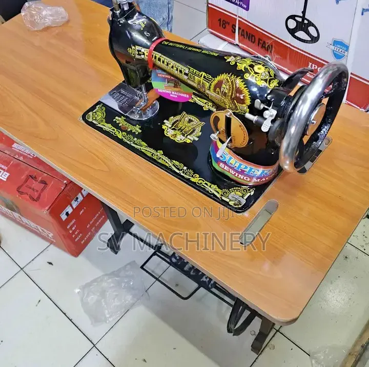 Heavy Duty Butterfly Sewing Machine With Table