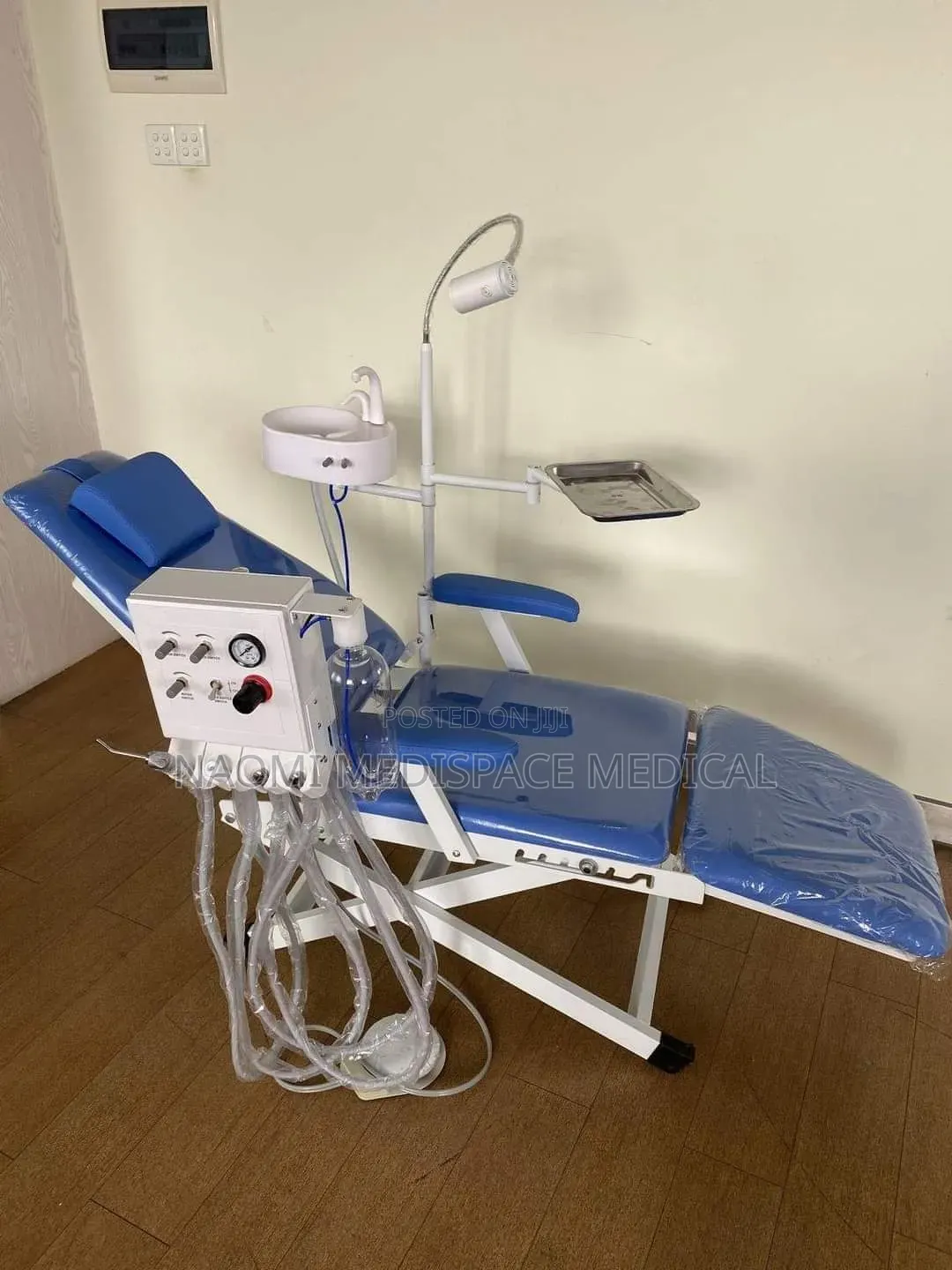 Portable, Foldable Dental Chair (Quality and Easy to Carry)