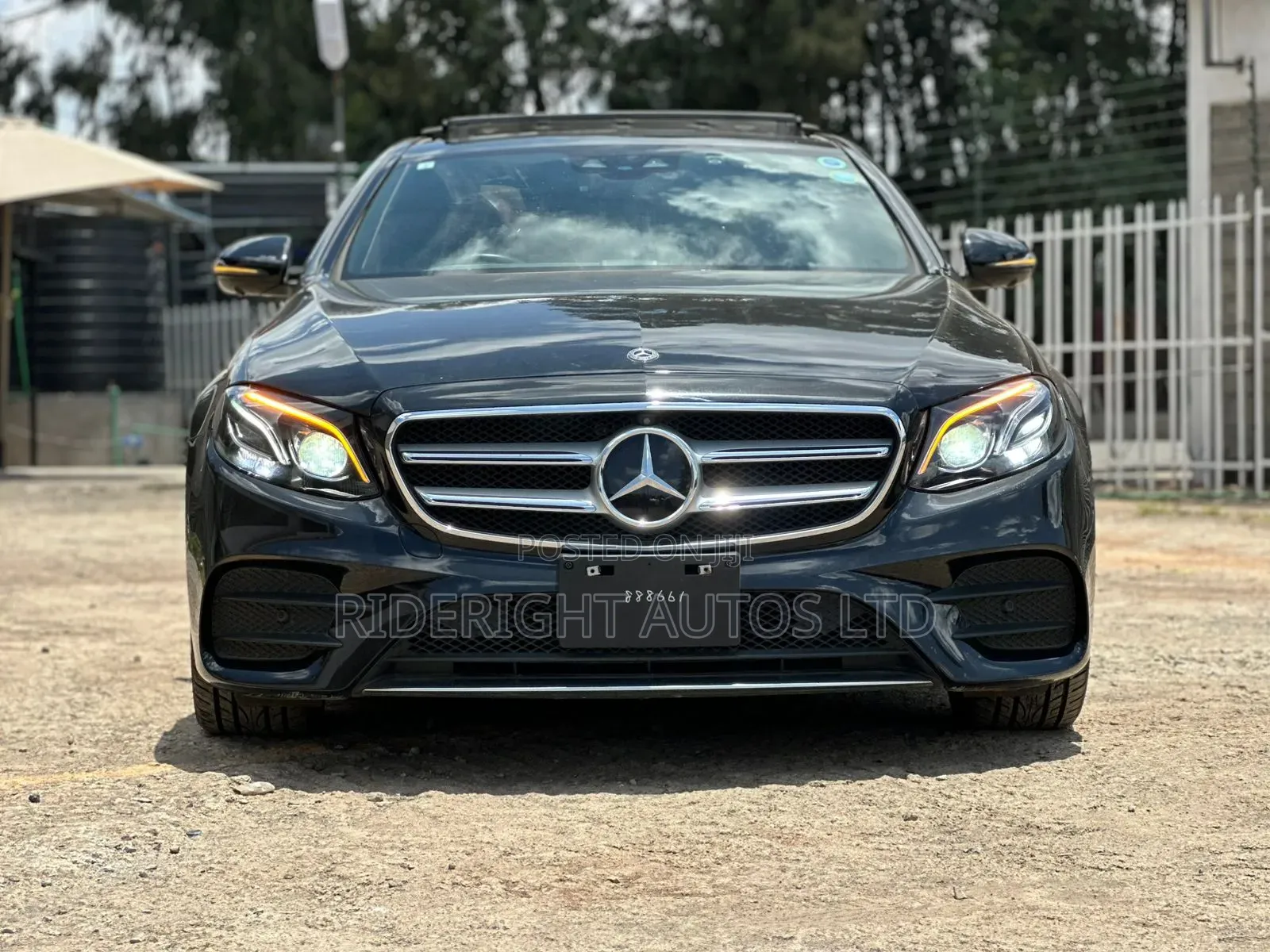 Mercedes-Benz E200 2019 Black