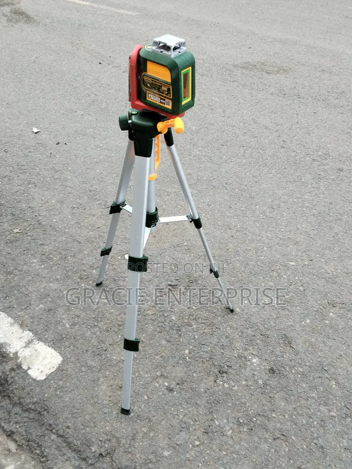 Jadever Aluminum Tripod With Self Leveling Line