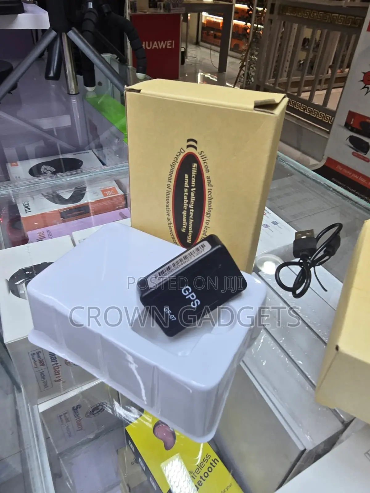Gf-07 GPS Tracker Voice Monitoring Magnetic Car Tracker