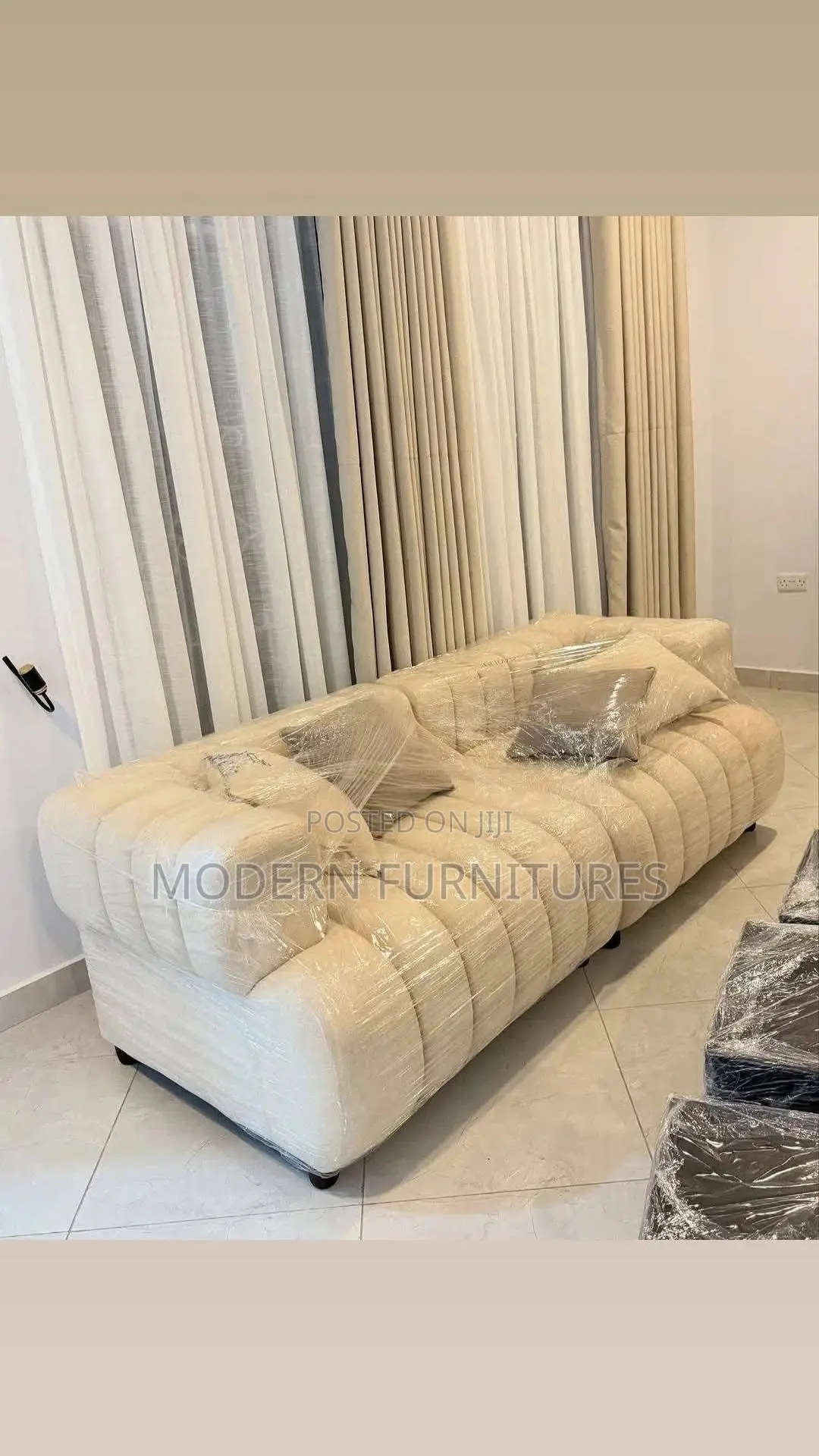 Luxe Lines 4 Seater Sofa/Sofa
