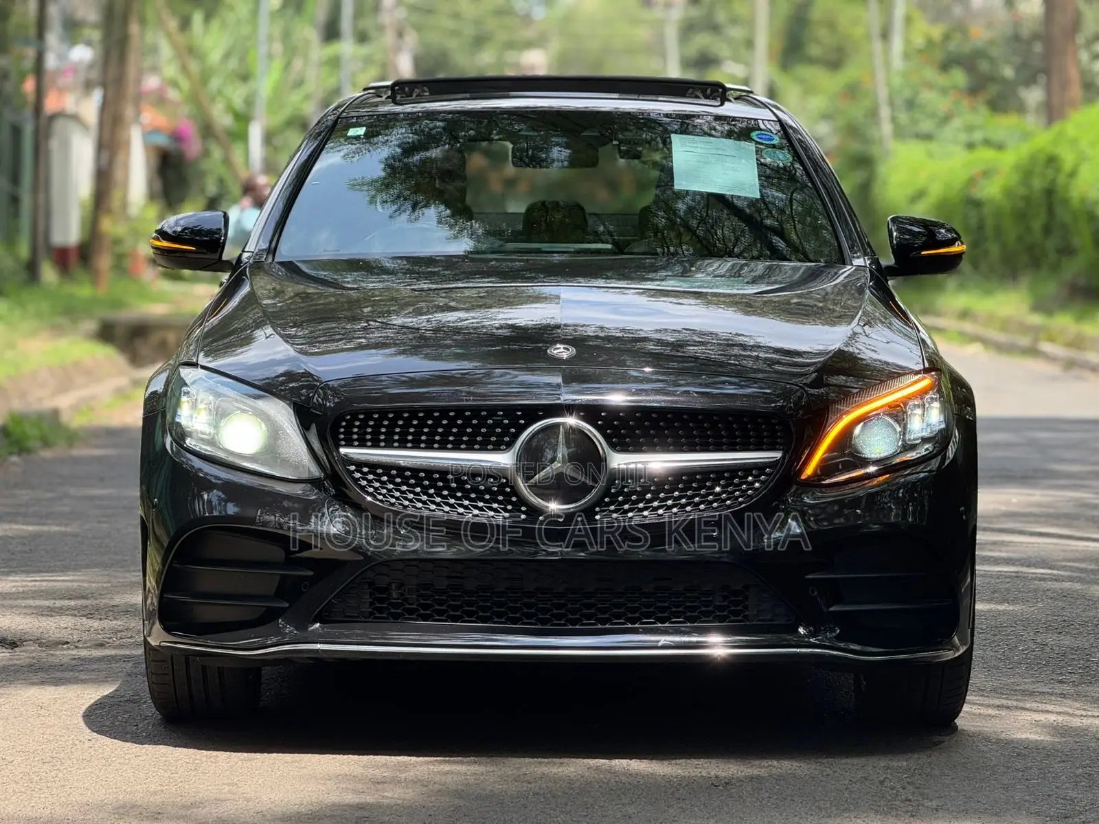Mercedes-Benz C200 2019 Black