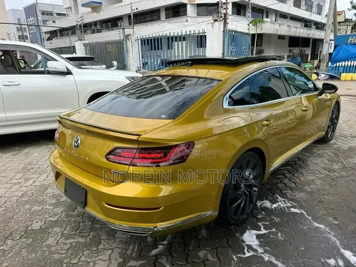Volkswagen Arteon 2019 Gold