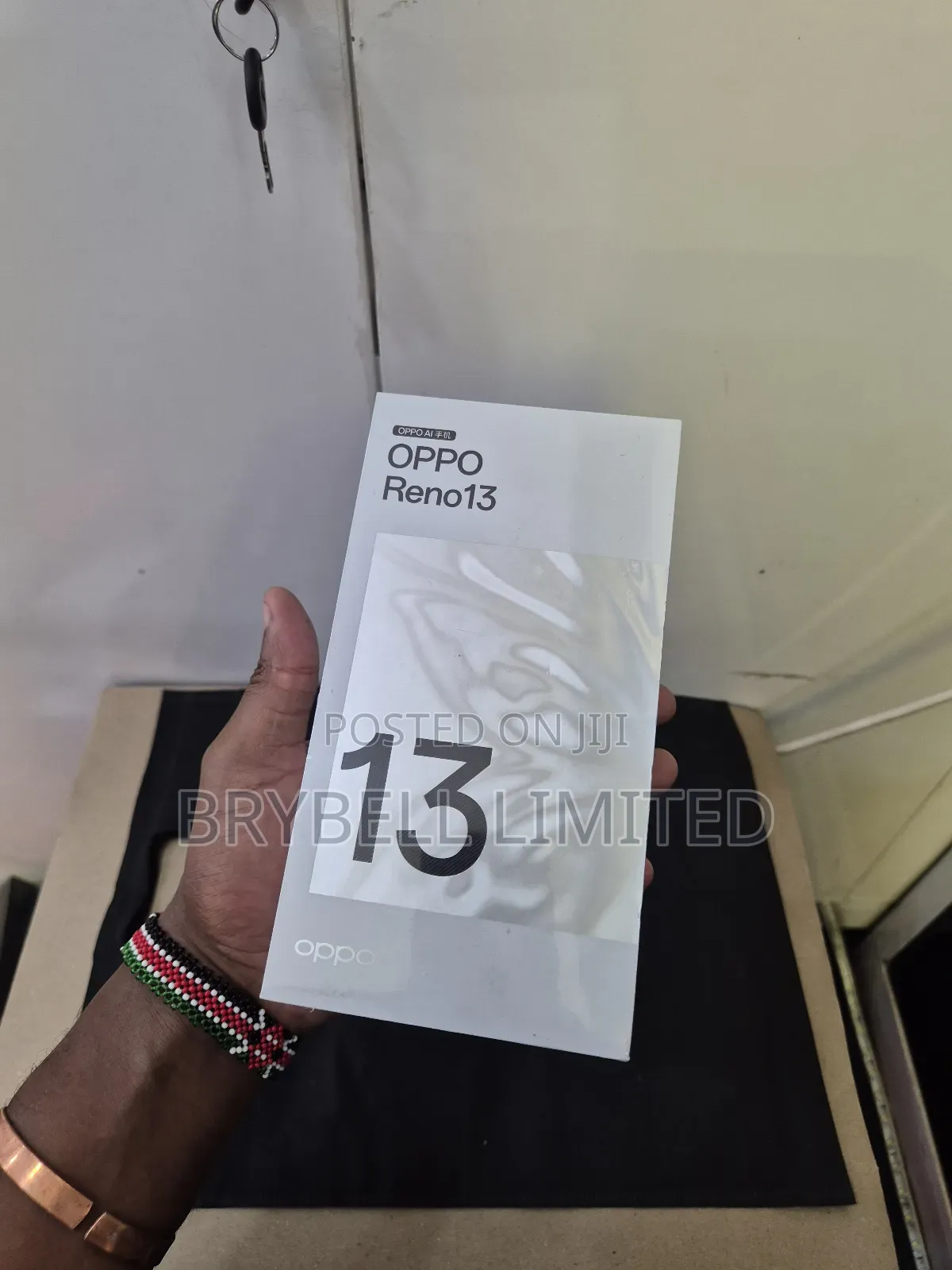 New Oppo Reno13 256 GB White