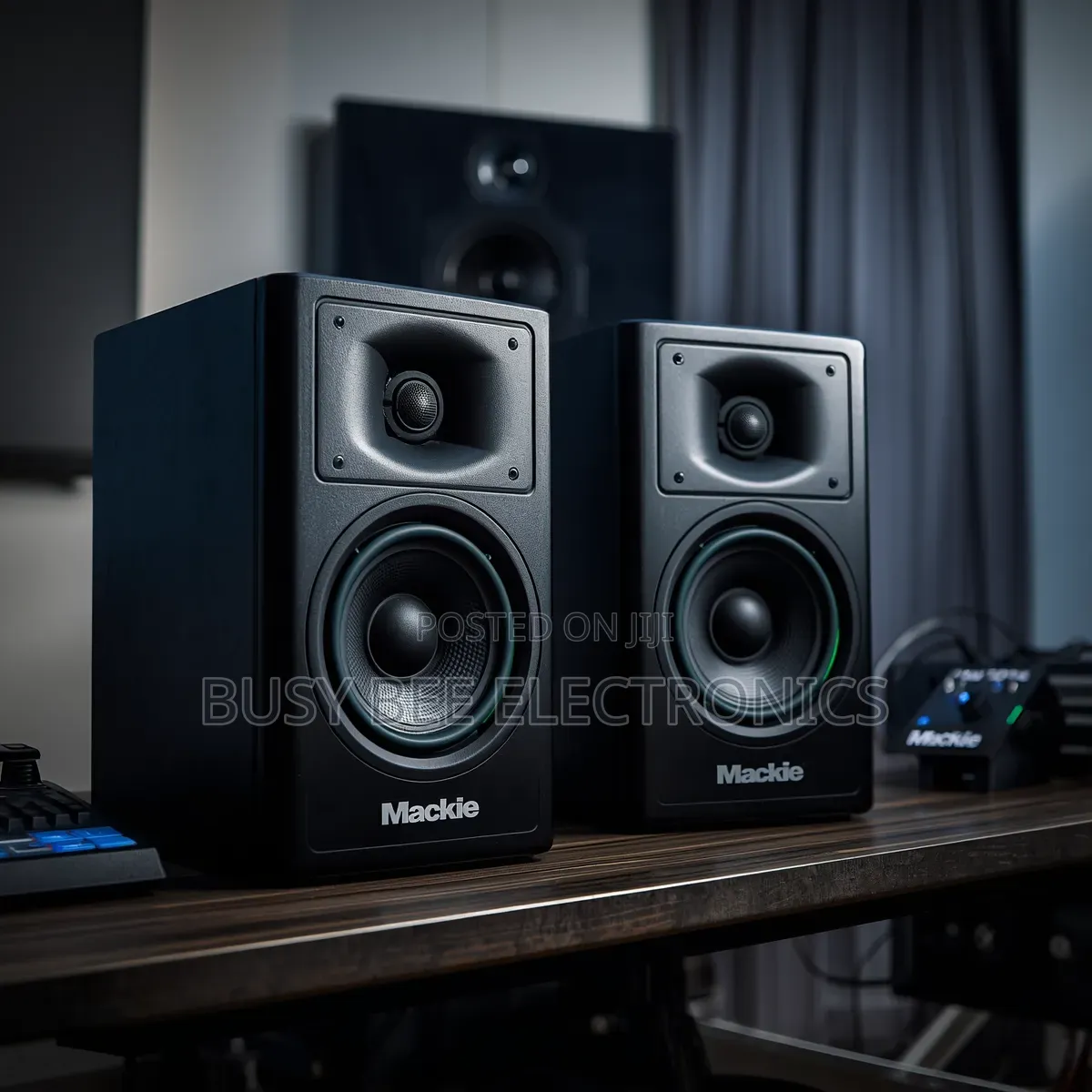 Mackie Cr5bt Powered Studio Monitors