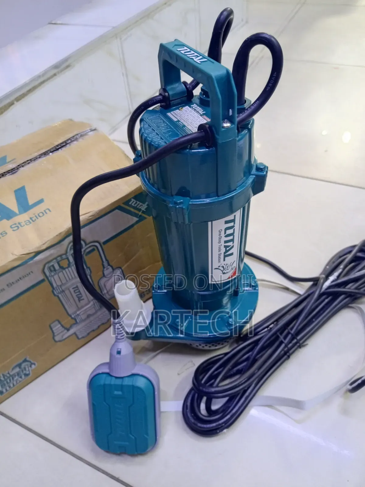 Total Twp63706 370w (0.5hp) Submersible Water Pump With Float Switch