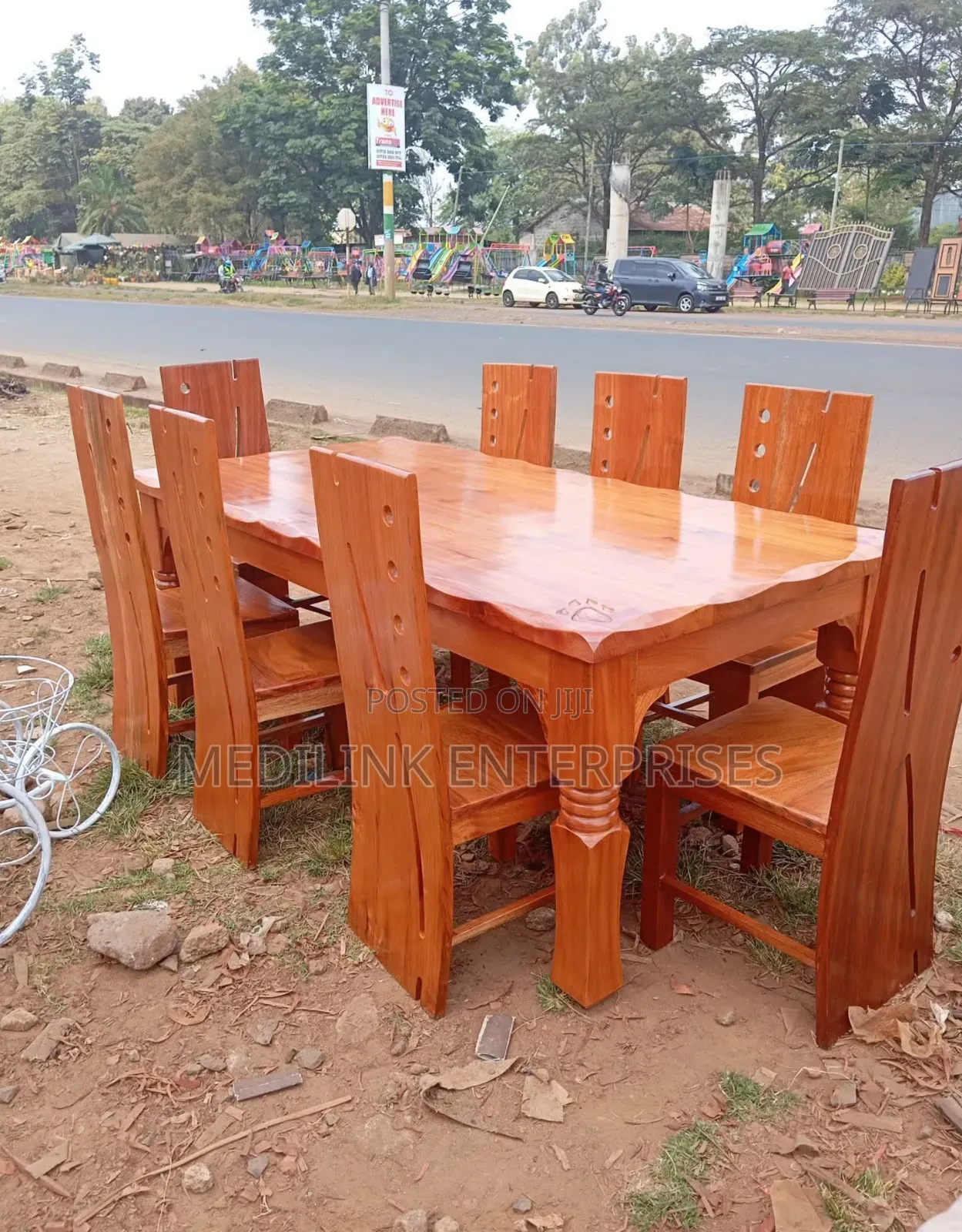 Solid Sandton Mahogany 8 Seater Dinning Table Set
