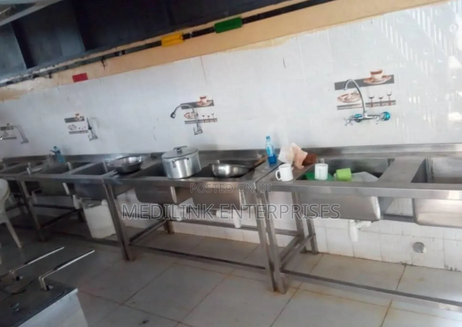 Ss 304 Stainless Steel Customized Double Sinkd