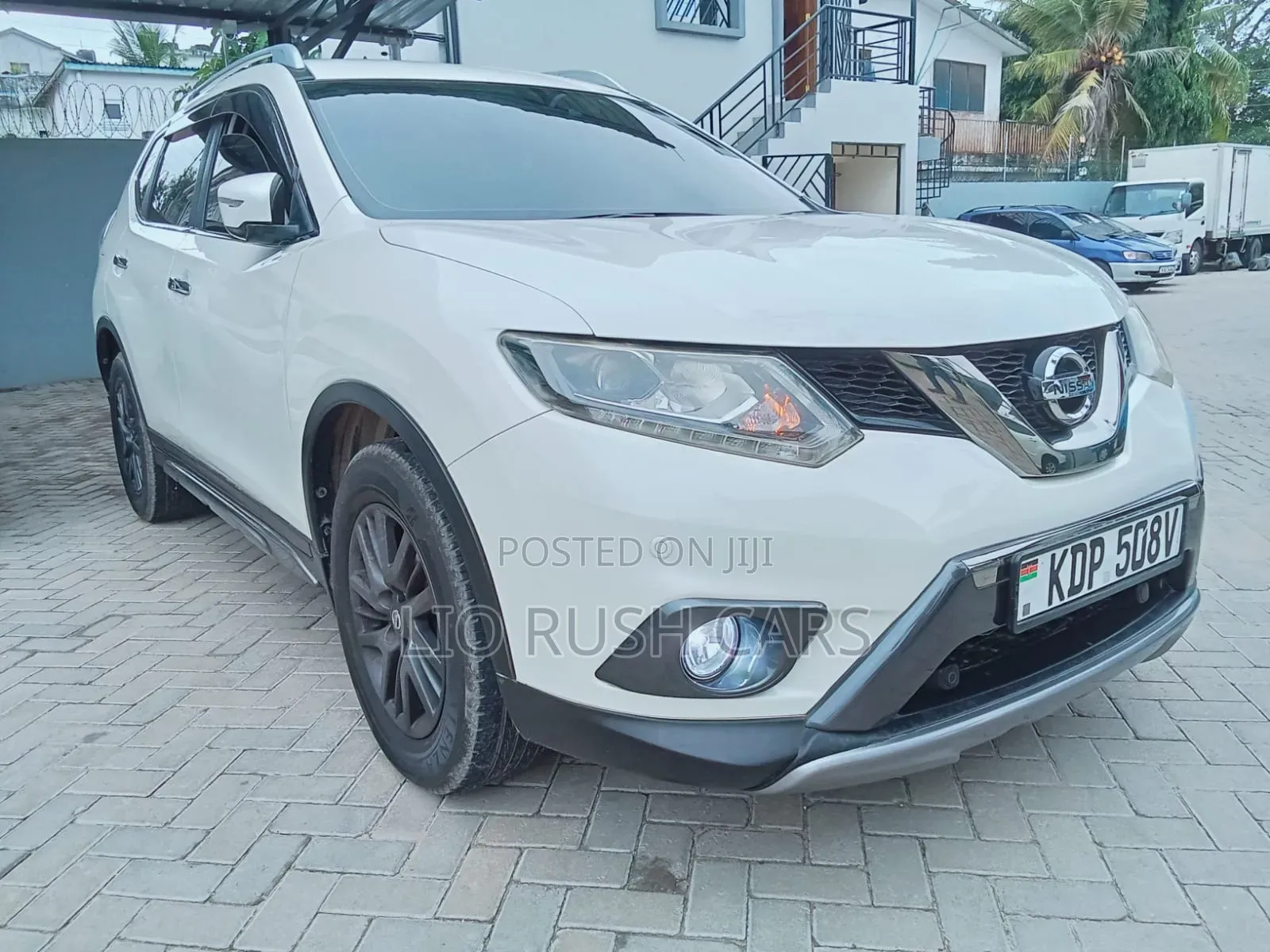Nissan X-Trail 2017 White
