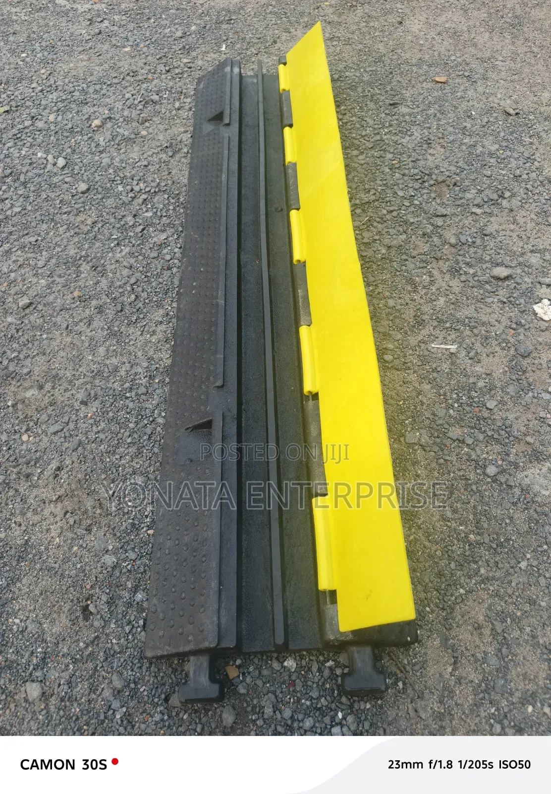 Light Duty 2-channel Rubber Cable Protector