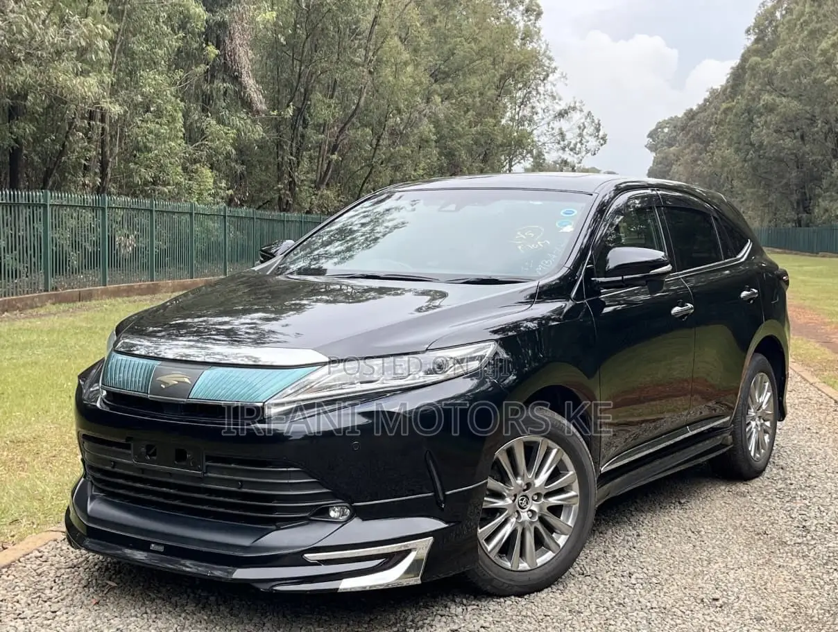 Toyota Harrier 2.0 2019 Matt Black