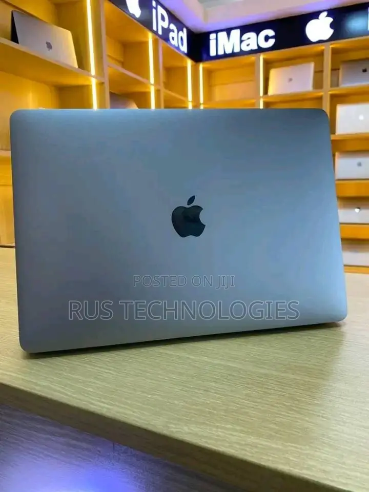 Laptop Apple MacBook Pro 2020 16GB Intel Core i5 SSD 512GB