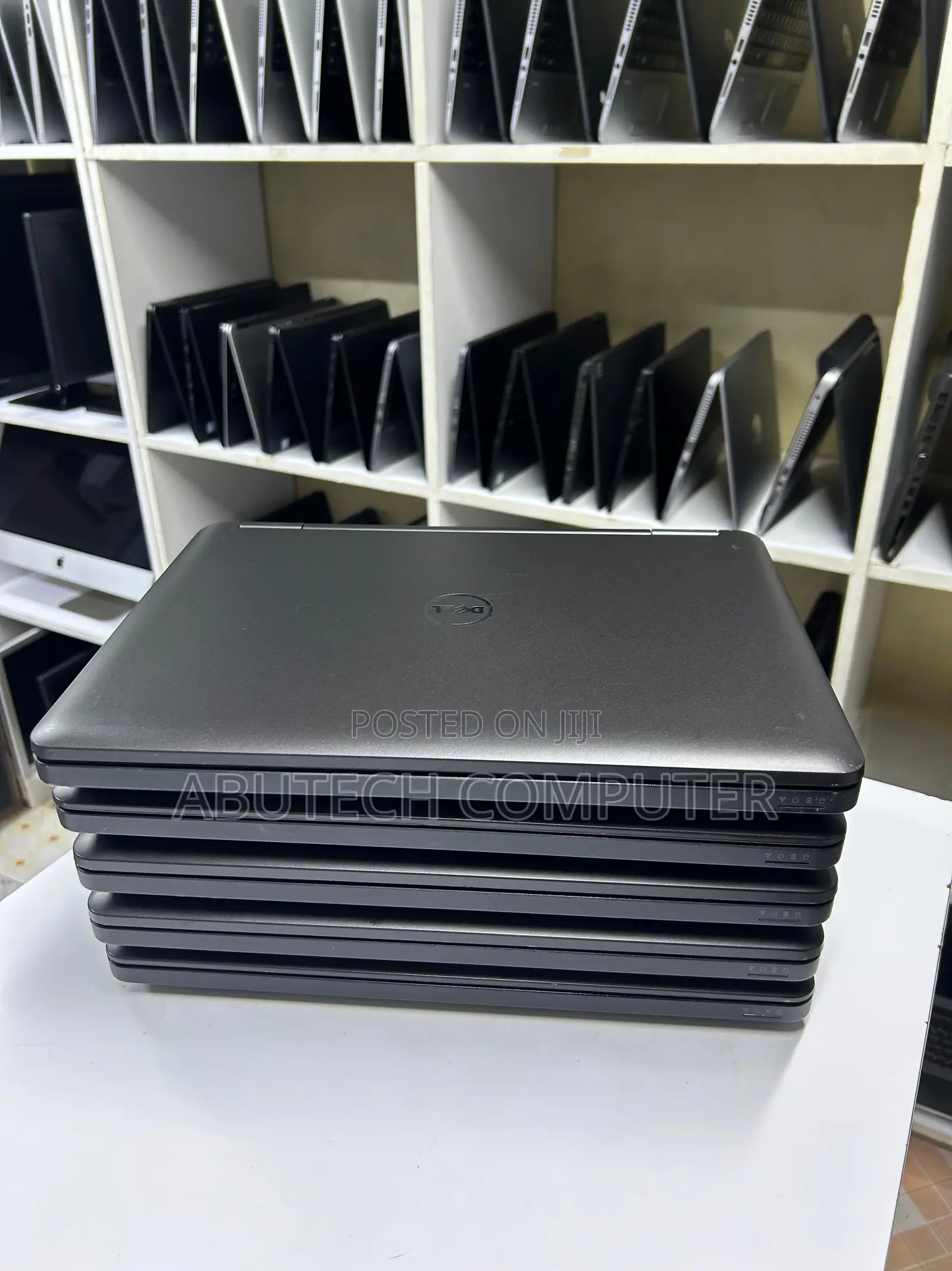 Laptop Dell Latitude E5270 4GB Intel Core i5 SSD 128GB