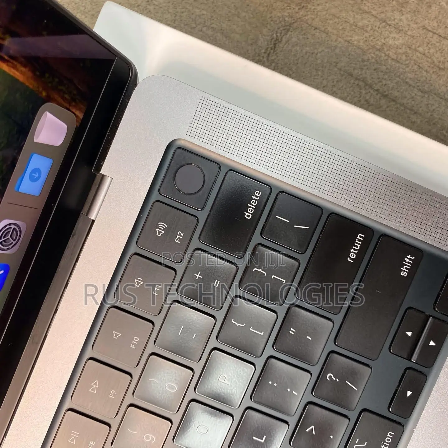 Laptop Apple MacBook Pro Max 2023 M2 14-inch 32GB Intel Core M2 SSD 1T
