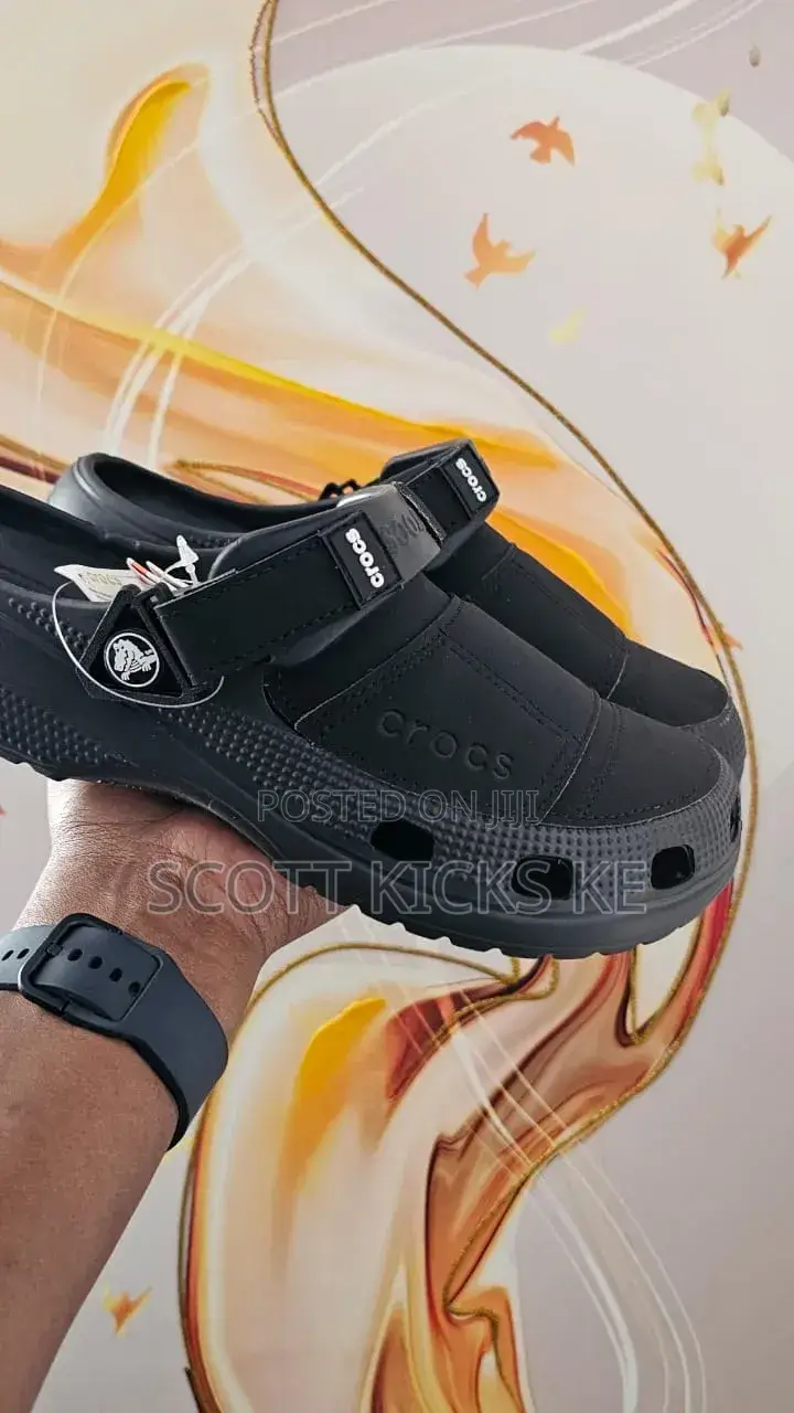 Crocs Yukon - Black
Quality 
Sizes 40-45
